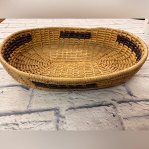 Hand crafted vintage basket from Kenya. Flat, no lid